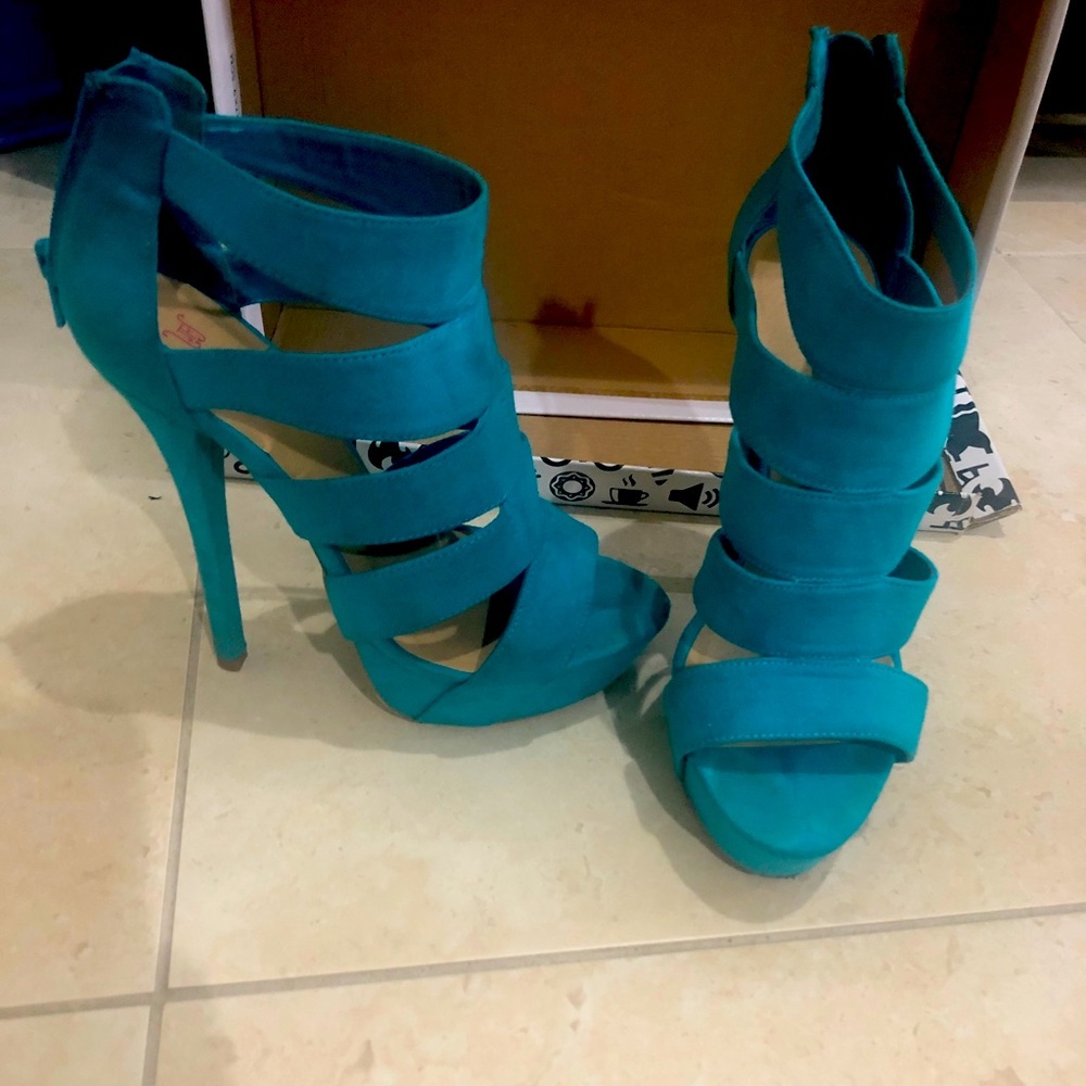 Just Fab 7.5 summer heel